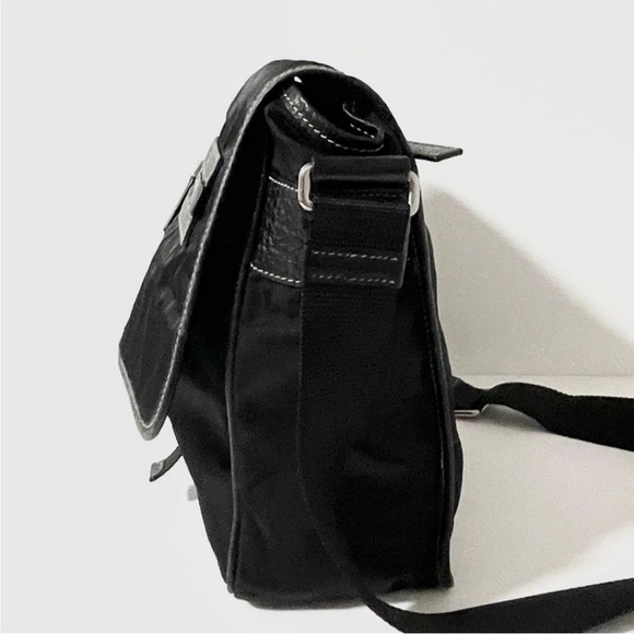 Prada Black Messenger Bag for Men - Picture 4 of 13